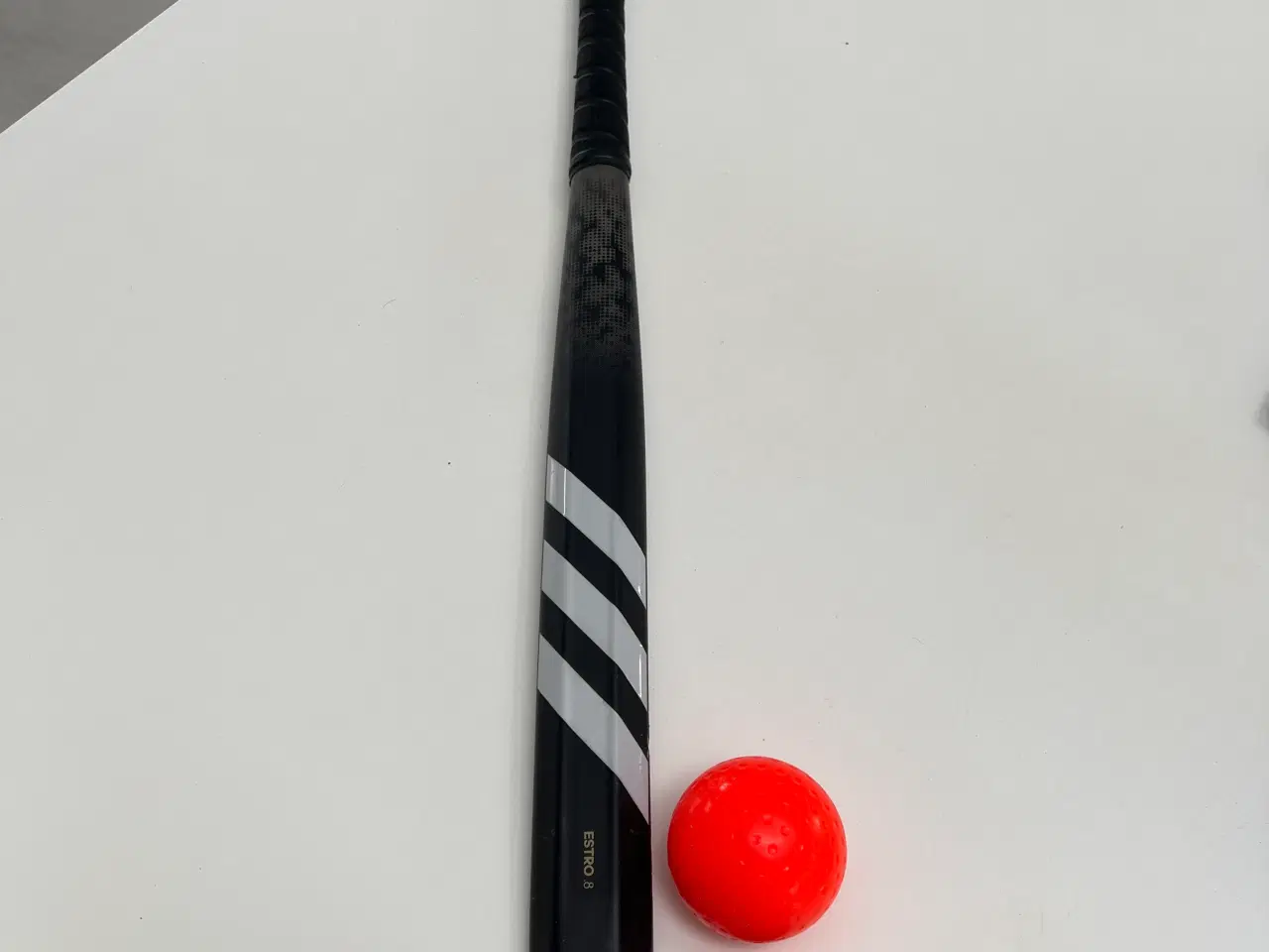 Billede 1 - Udendørs Hockey stav, 90 cm (Adidas Estro 8)