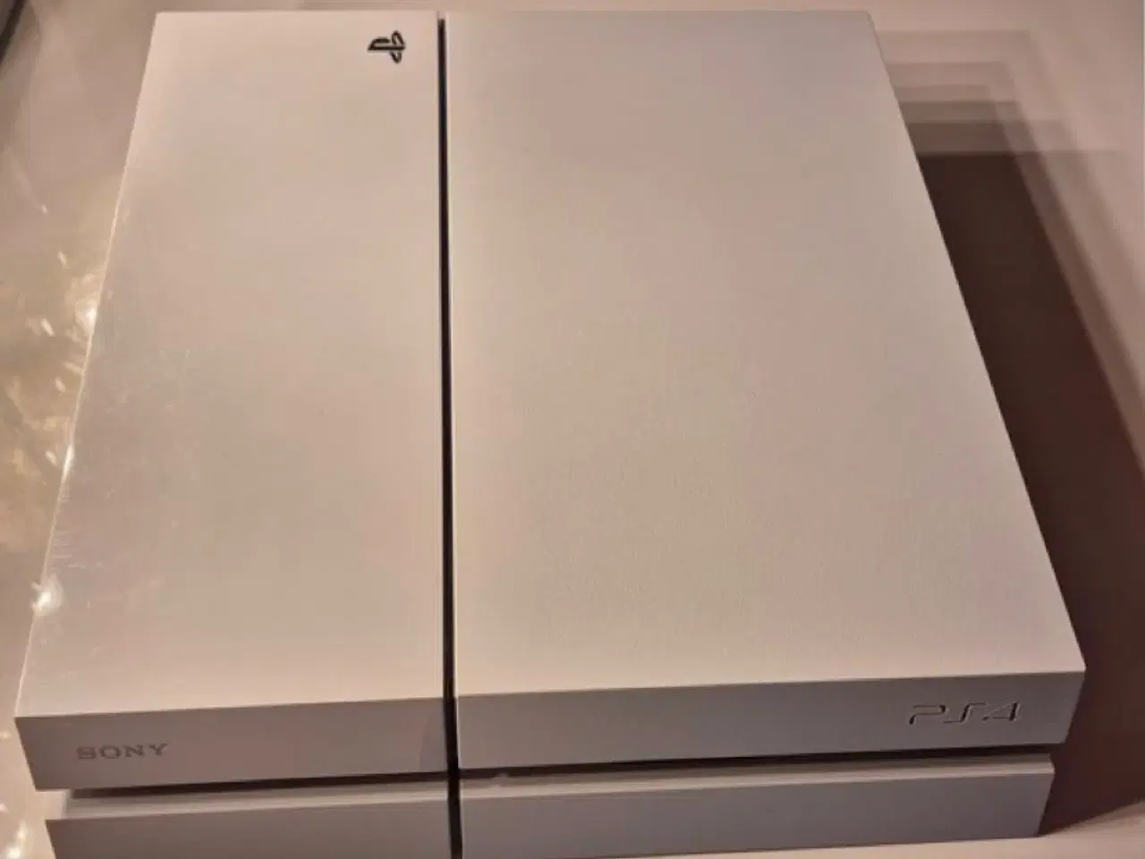 Billede 2 - Playstation 4. I hvid 