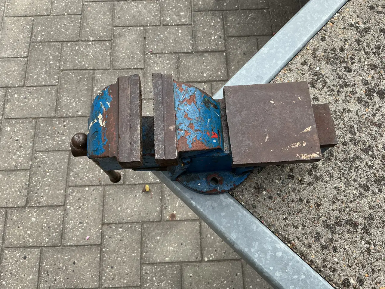 Billede 1 - Skruestik