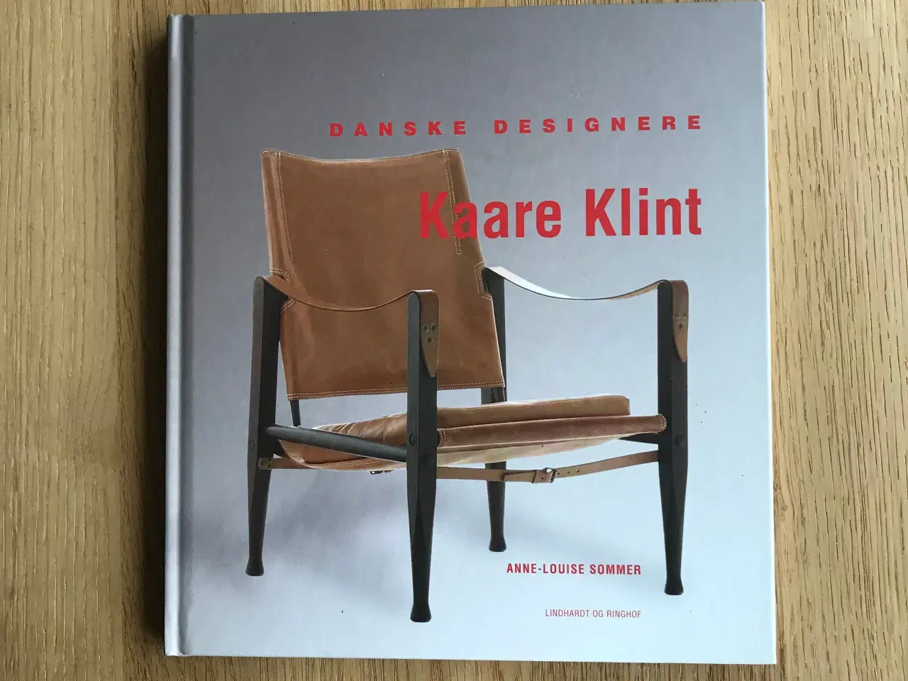 Billede 1 - Kaare Klint  -  Danske Designere af Anne_Louise So