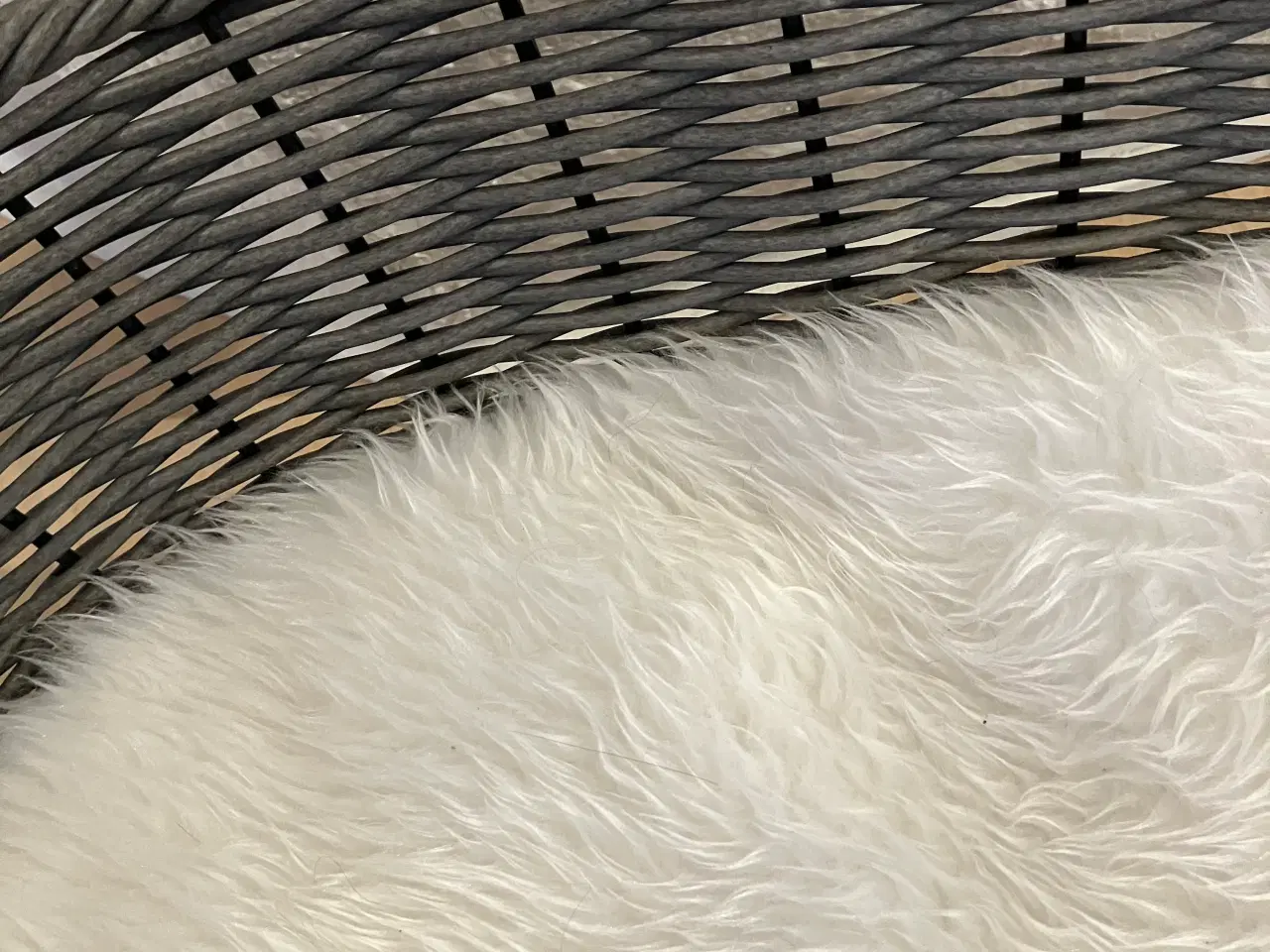 Billede 3 - Super flot hunde kurv på ben