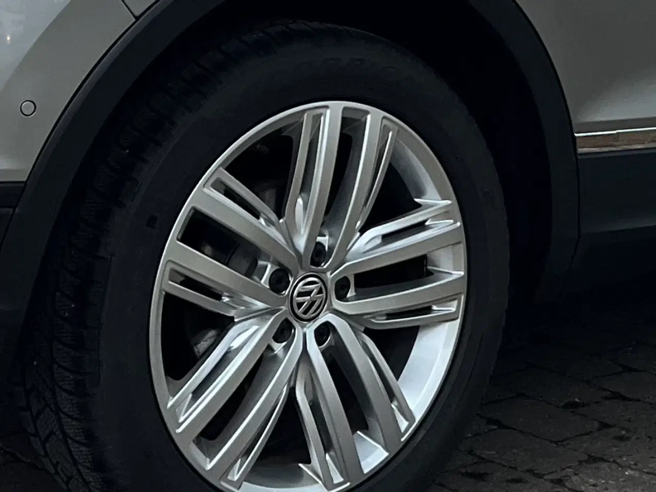 Billede 13 - VW Tiguan originale alufælge med vinterdæk