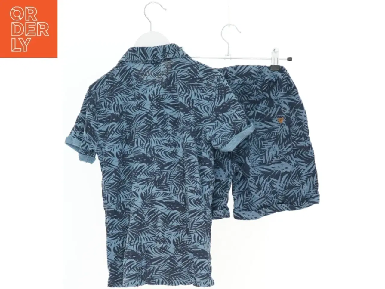 Billede 2 - Skjorte og shorts sæt med bladmønster fra Pomp de Lux (str. 140)