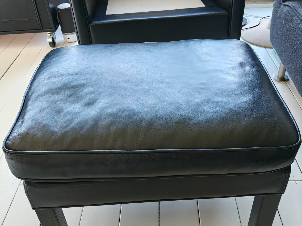 Billede 6 - Øreklapstol med skammel fra Grandt Design