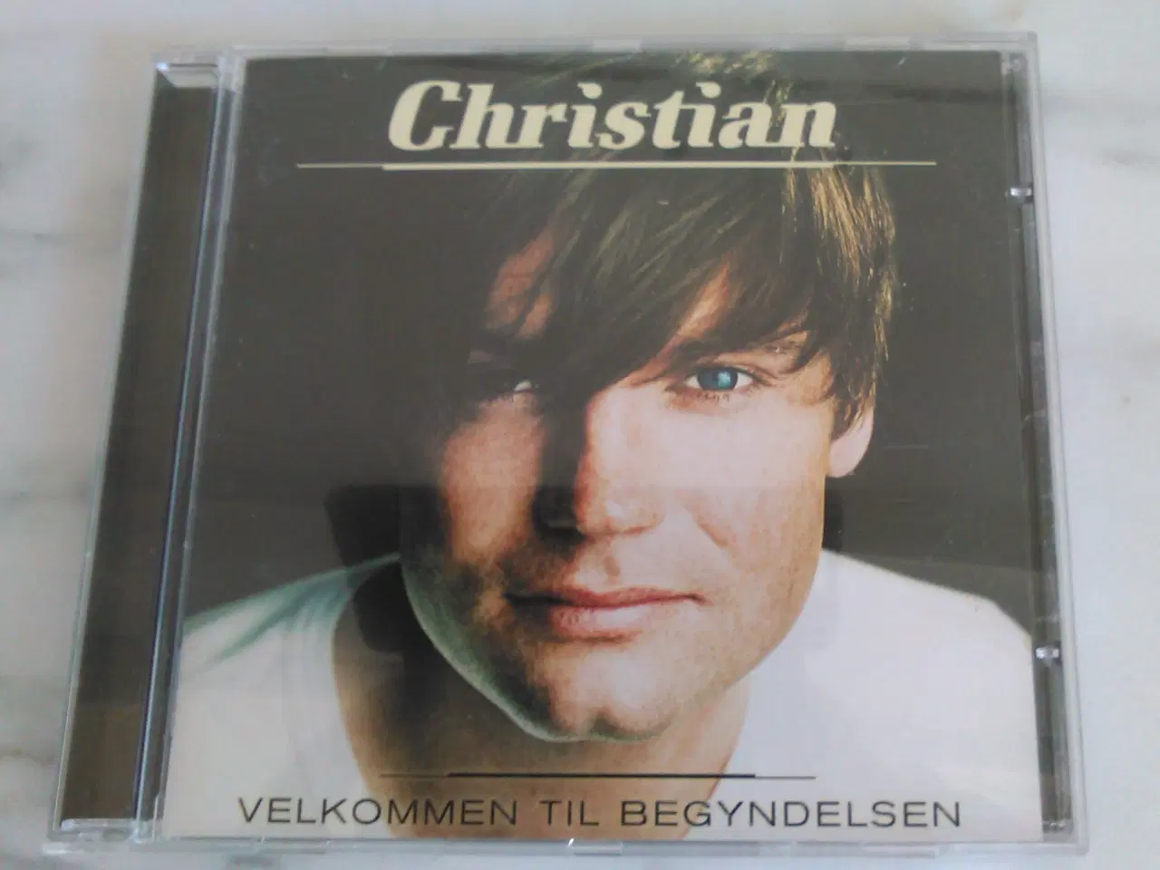 Billede 1 - Christian: Velkommen Til Begyndelsen 2002  
