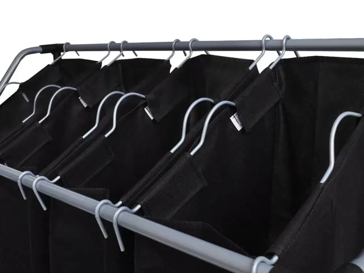 Billede 3 - Vasketøjskurv med 4 poser sort grå