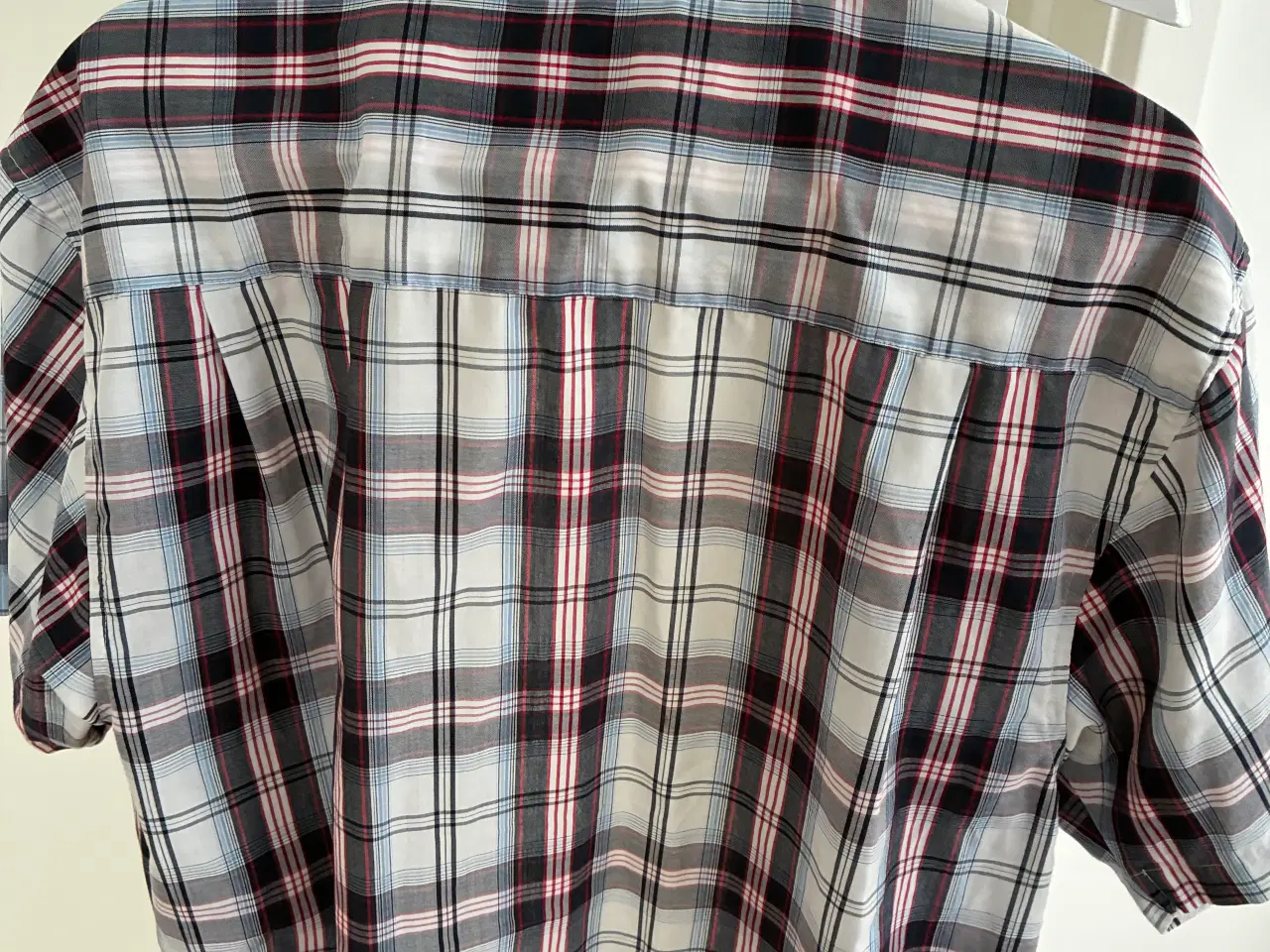 Billede 2 - Ternet skjorte