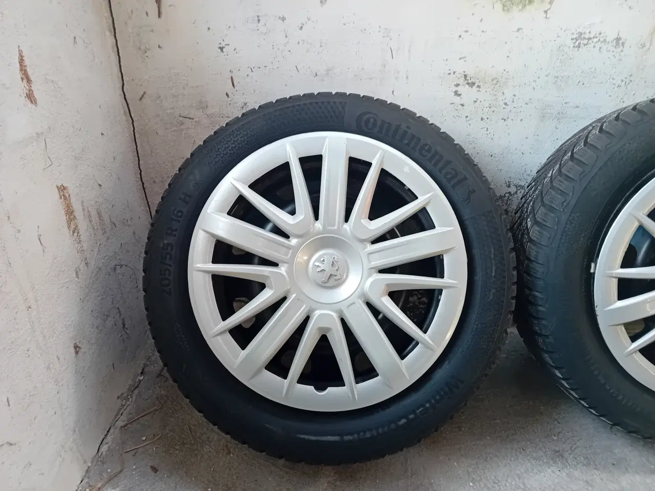 Billede 2 - Peugeot 307 cc vinterdæk 205/55x16 som nye.