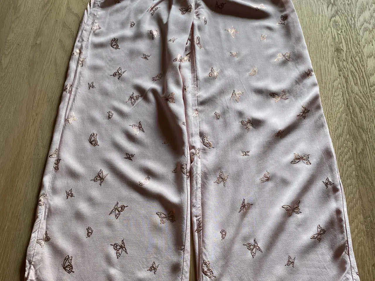 Billede 17 - Pigetøj str. 134