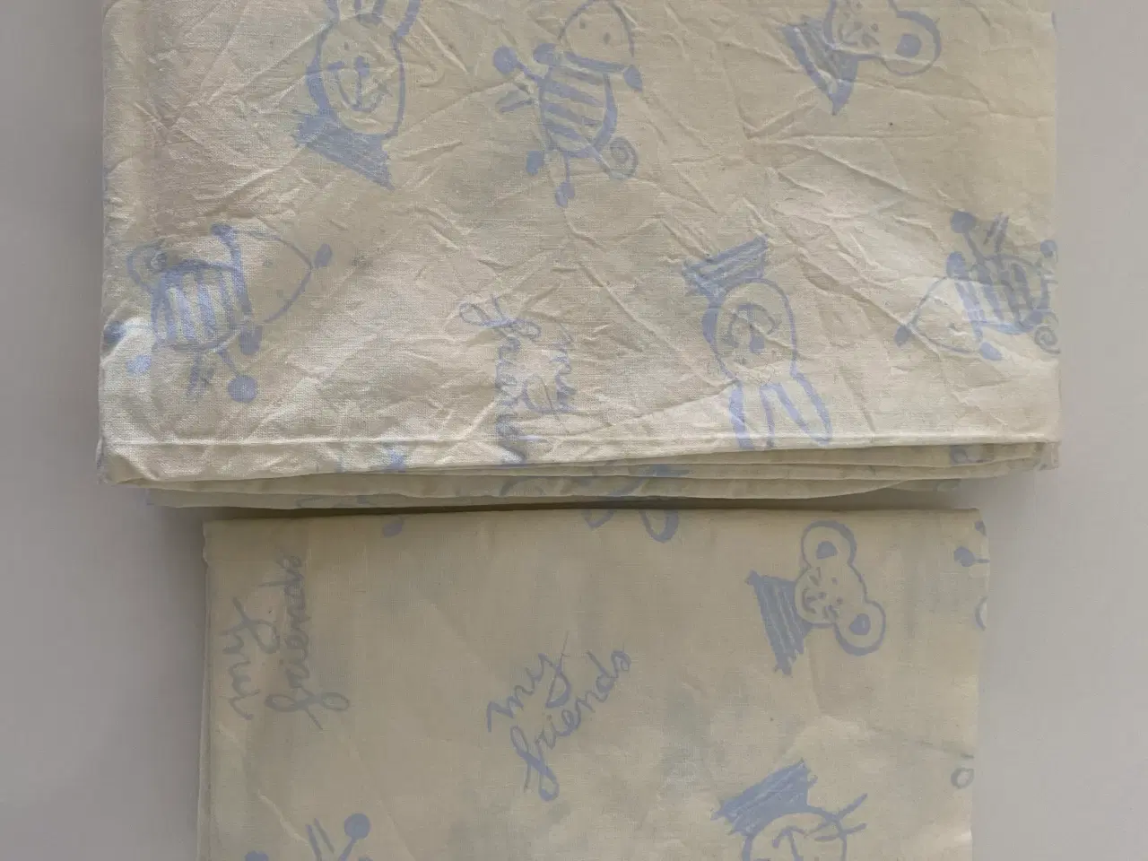 Billede 1 - Babysengetøj.