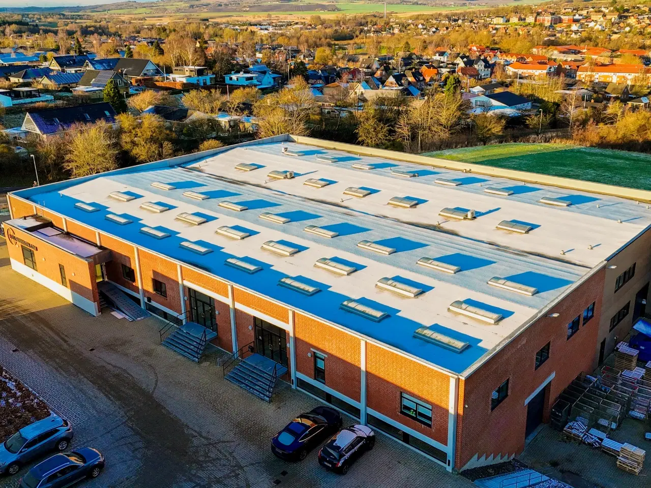 Billede 10 - Kontor i delvis åbent landskab. Fantastisk placering i bygningen.