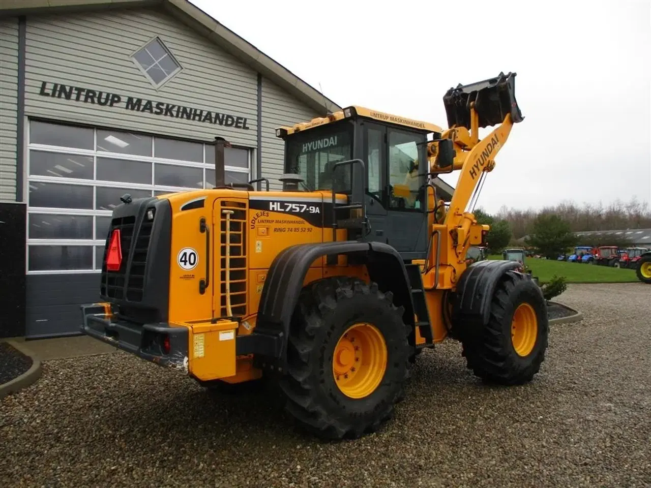 Billede 12 - Hyundai 757-9A med 620/75R26 traktor hjul montering på