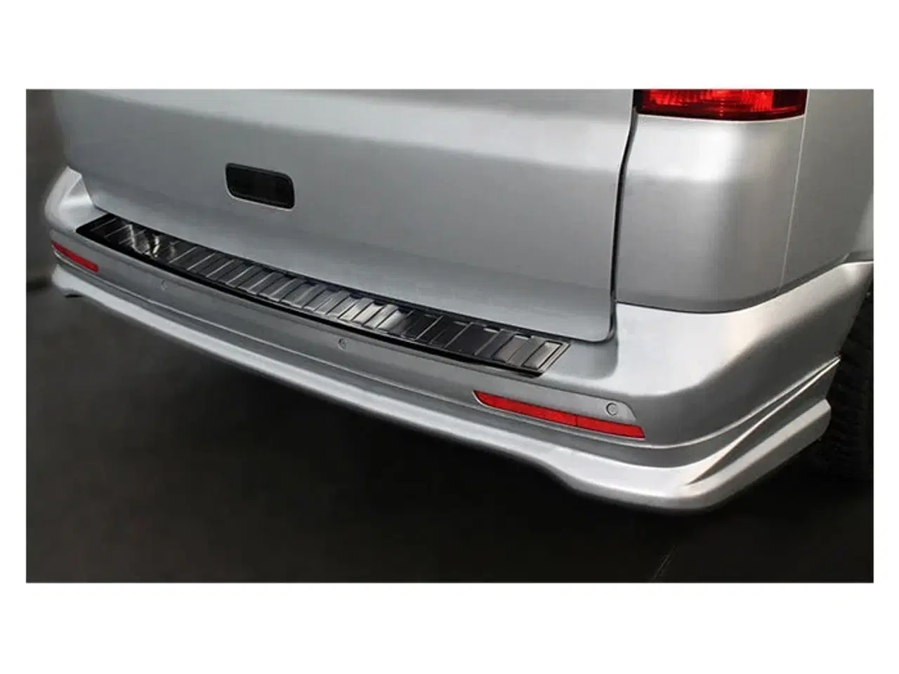 Billede 1 - Læssekantbeskytter VW Transporter T5/T6 2003- Sort