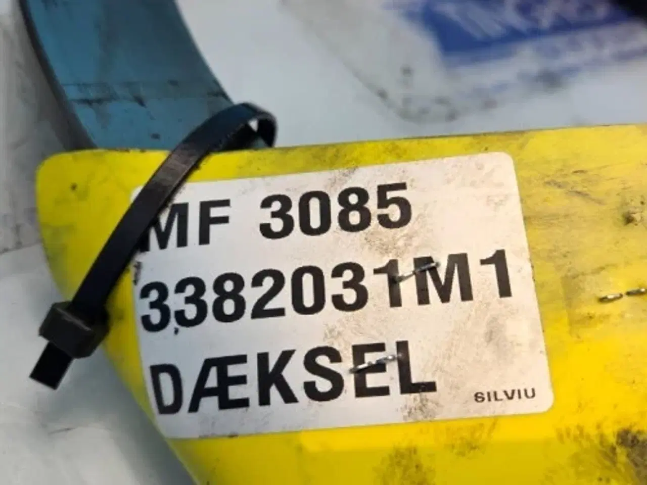 Billede 11 - Massey Ferguson 3085 Dæksel 3382031M1