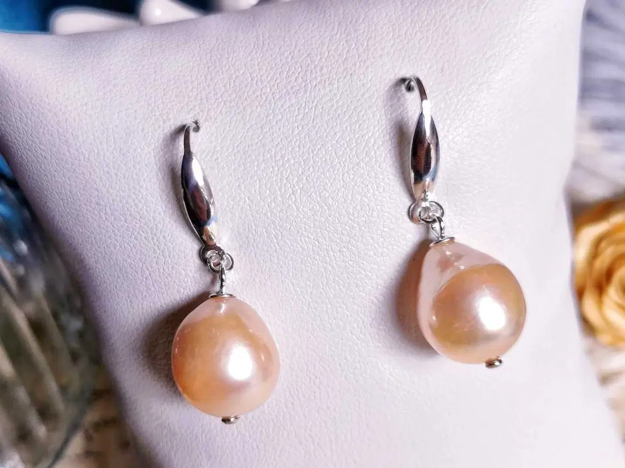 Billede 3 - Champagnefarvede barokperleøreringe