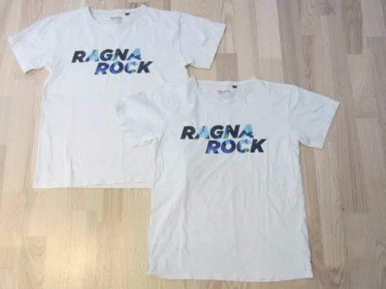 Billede 1 - Str. 152, 2 hvide t-shirts m. tryk