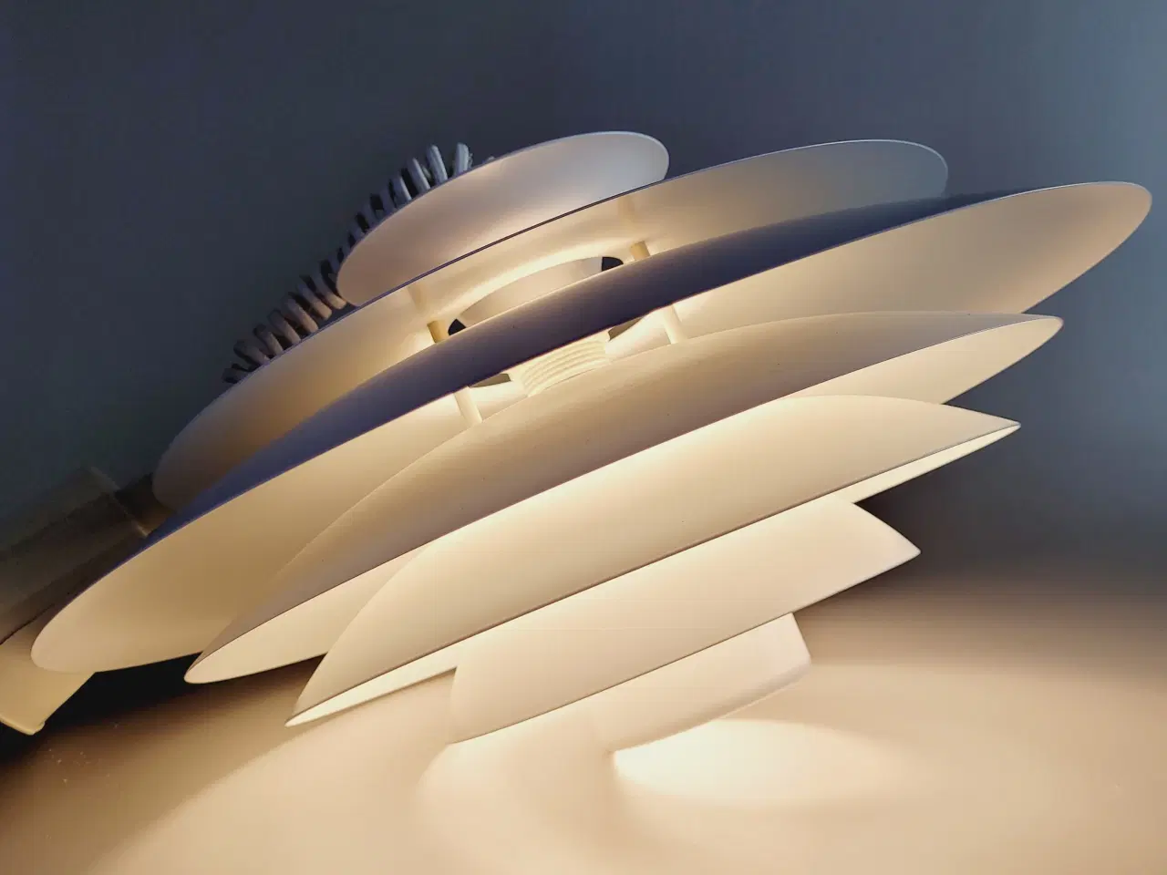 Billede 7 - ⭐️· Flot vintage Form-Light pendel - hvid