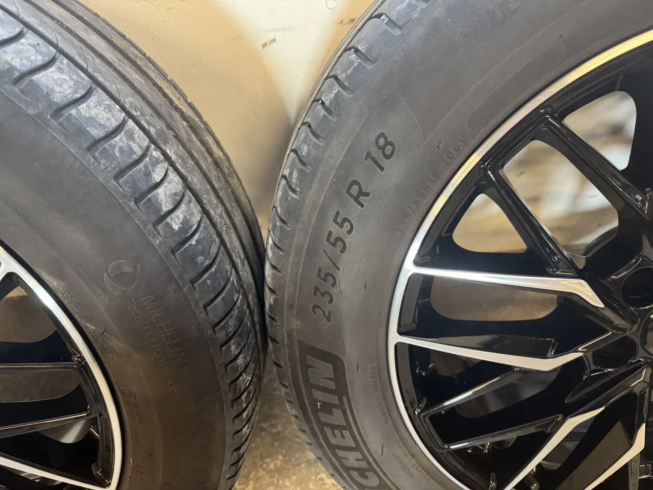 Billede 4 - Alufælge med dæk