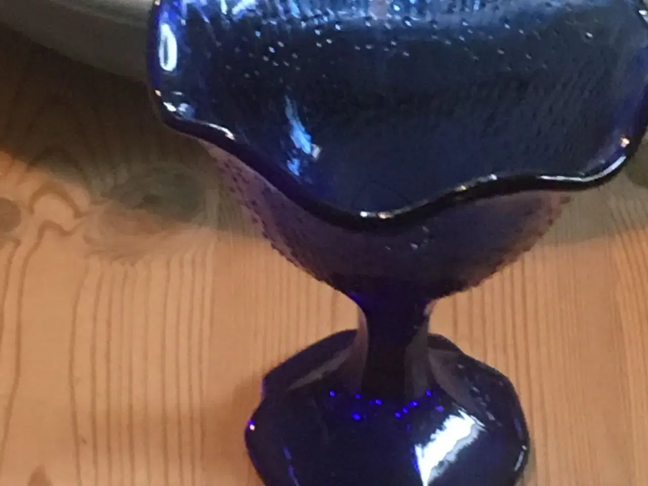 Billede 1 - 5 blå glasassietter