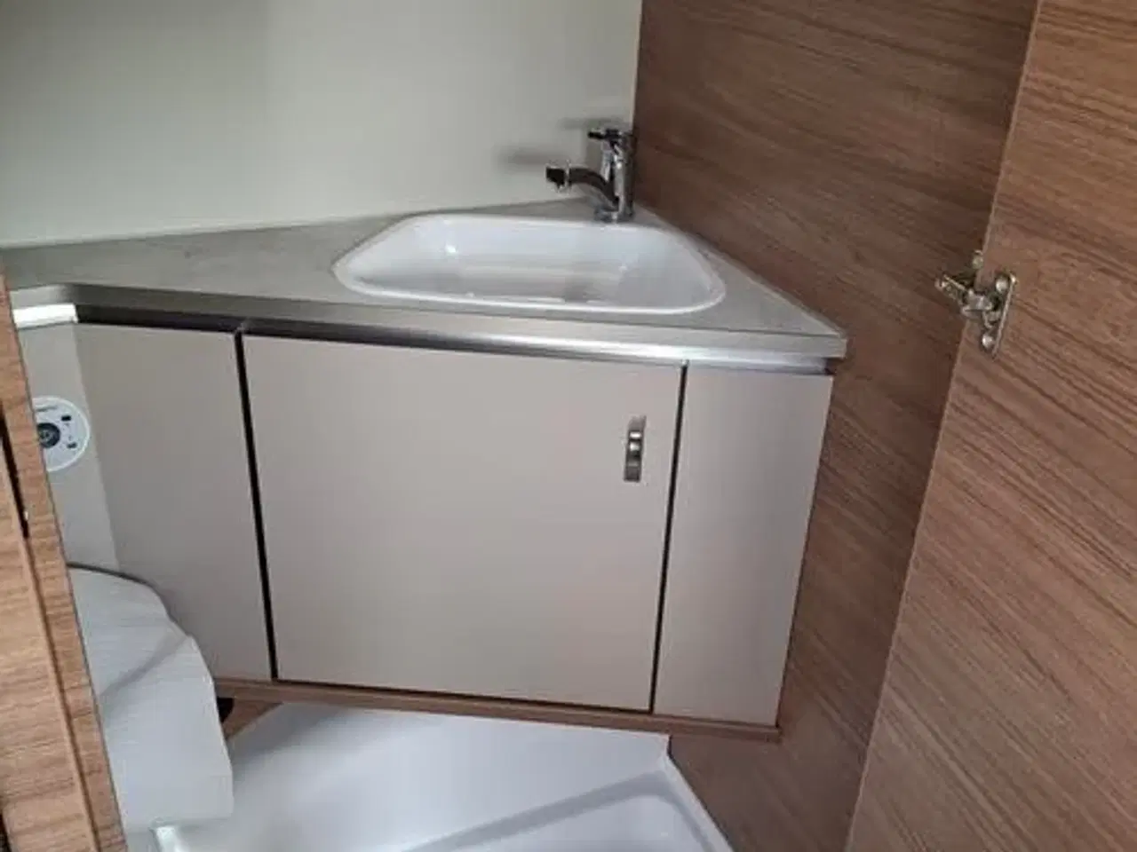 Billede 11 - Knaus Sport 460 EU -EFTERÅRTILBUD - Spar 20 .555 NU 219.995