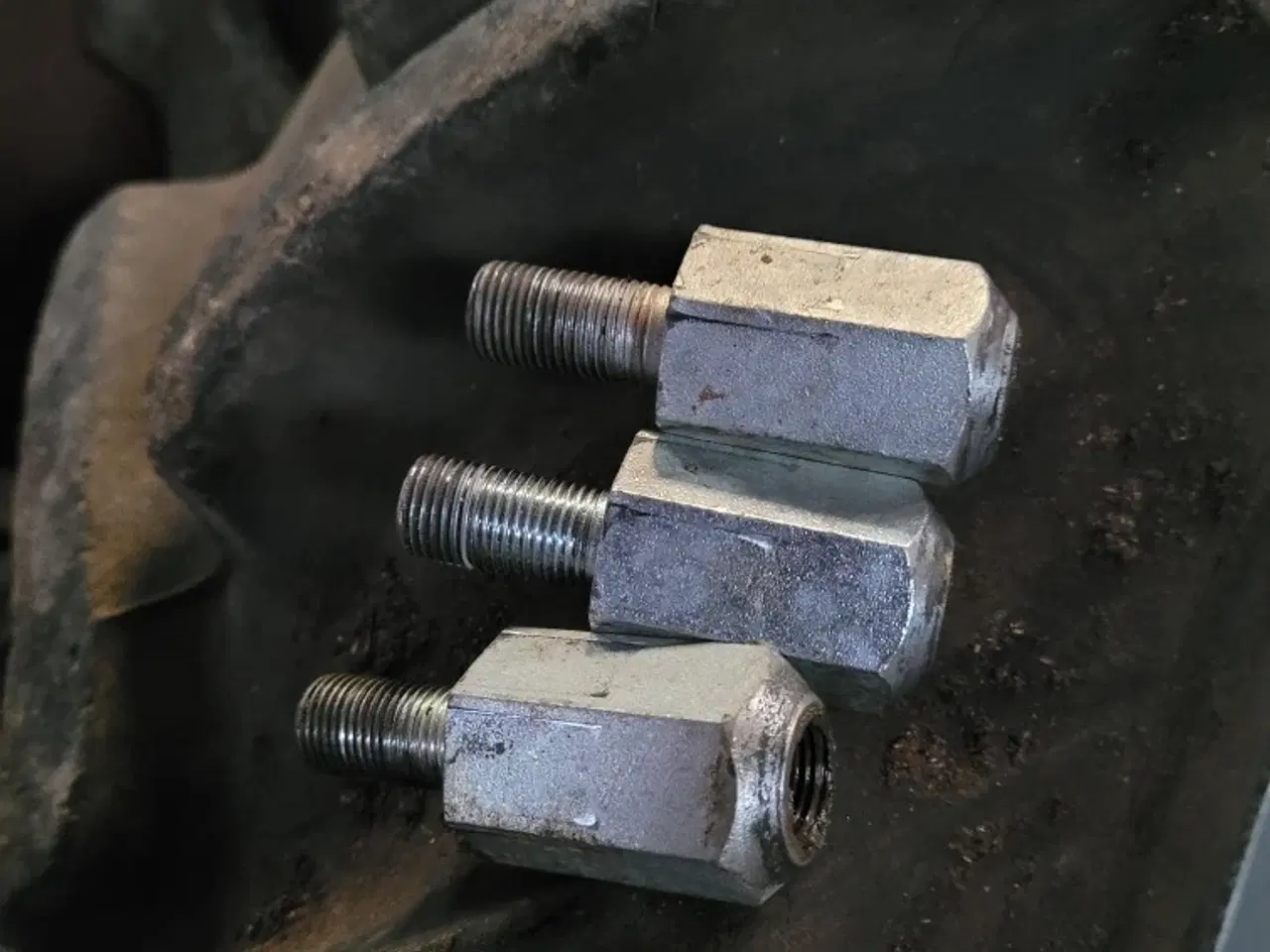 Billede 2 - Tvillinghjul / baghjul til MF35