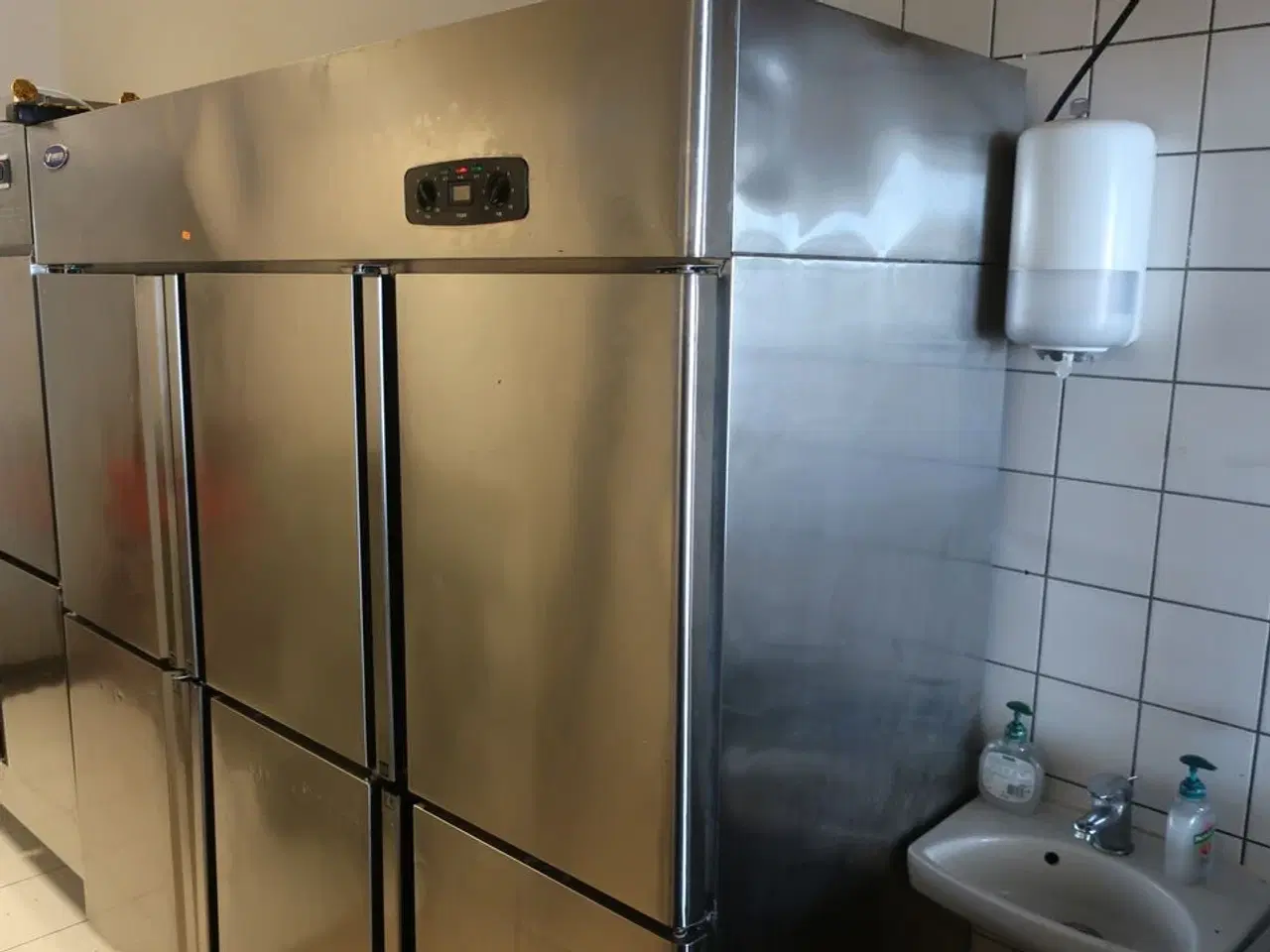 Billede 2 - Køl/frys med 6 låger