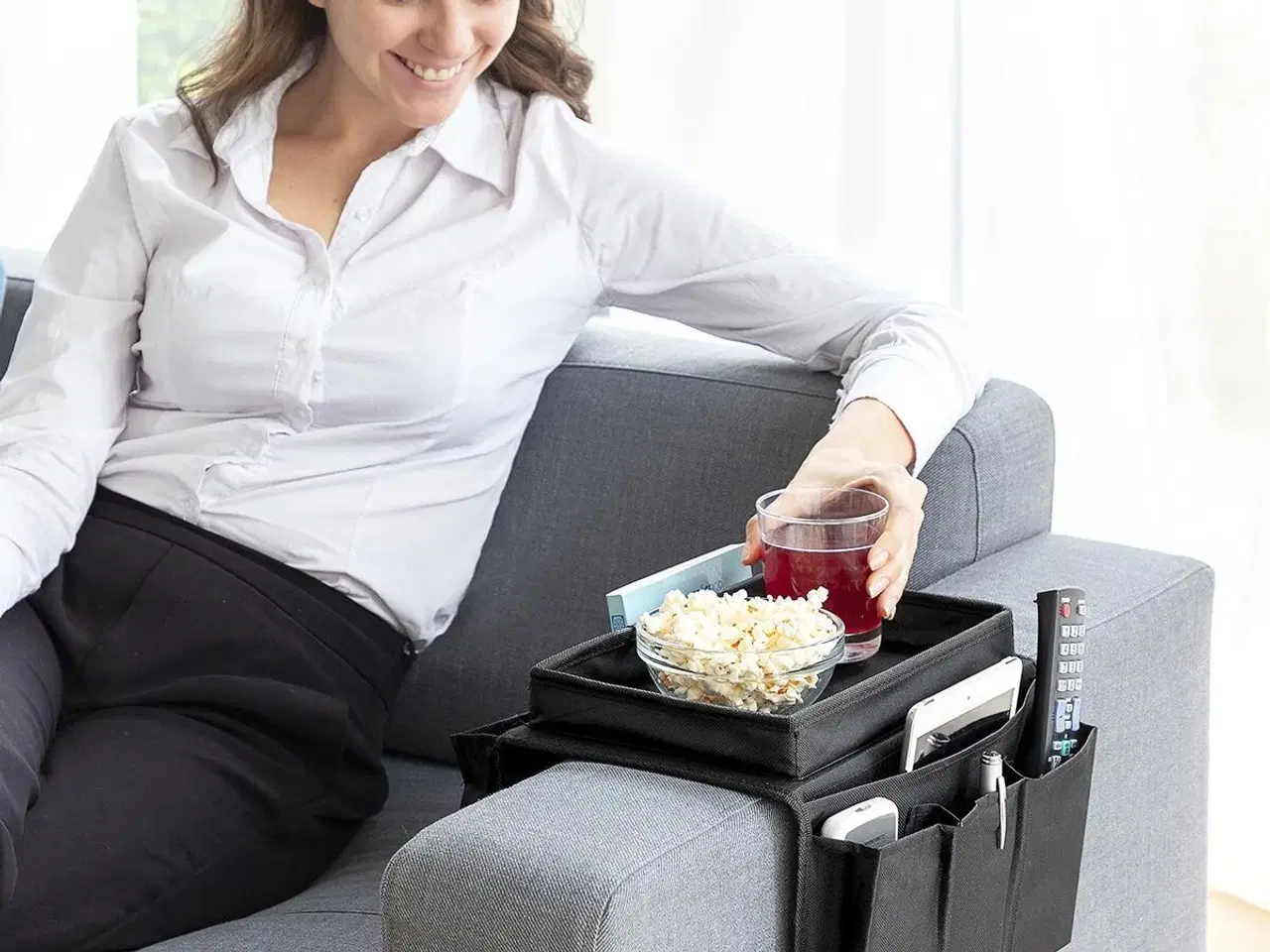 Billede 4 - Bakke til sofa med organizer - sort,