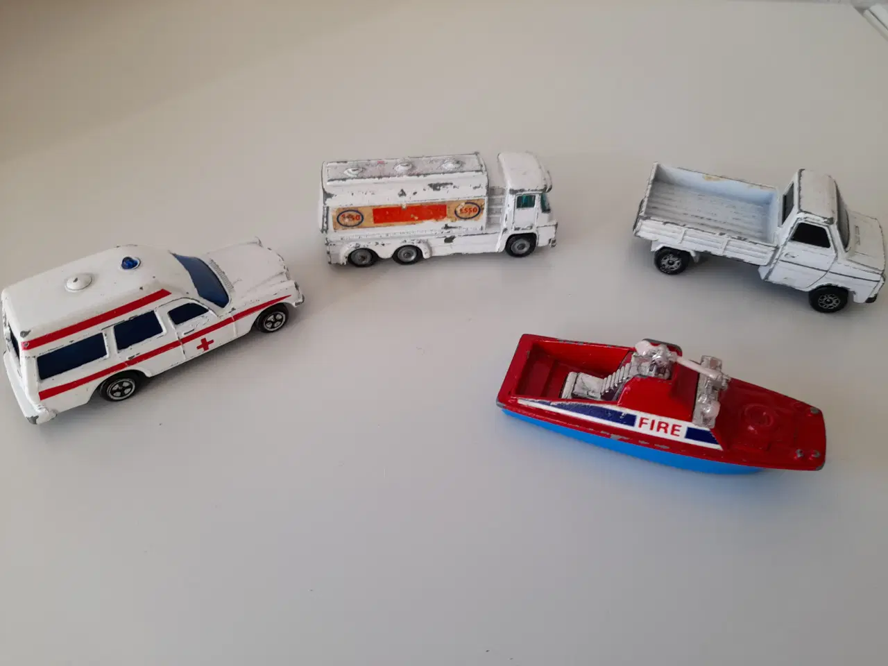 Billede 1 - GORGI  BILER 4 STK 