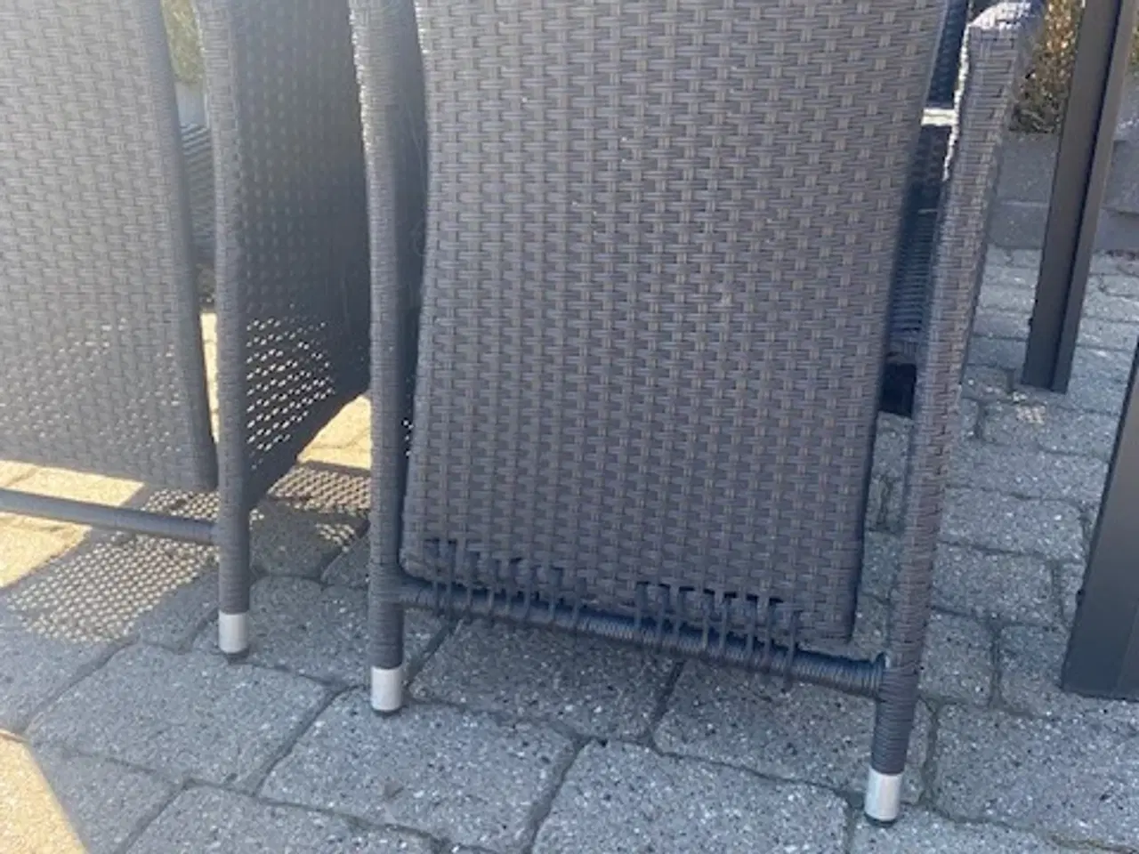 Billede 3 - Havebord med 4 stole