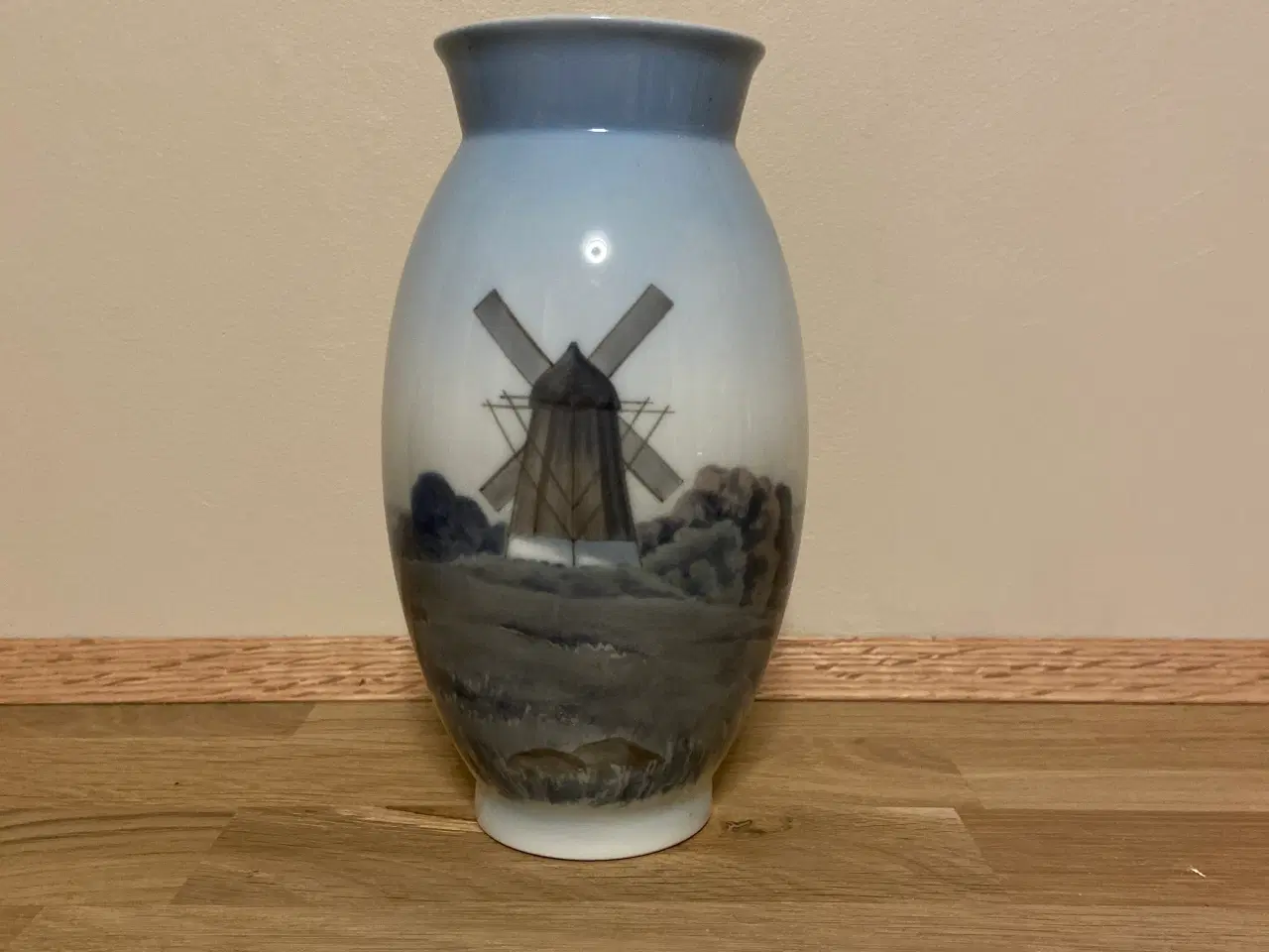 Billede 1 - Bing & Grøndahl vase 695 5420