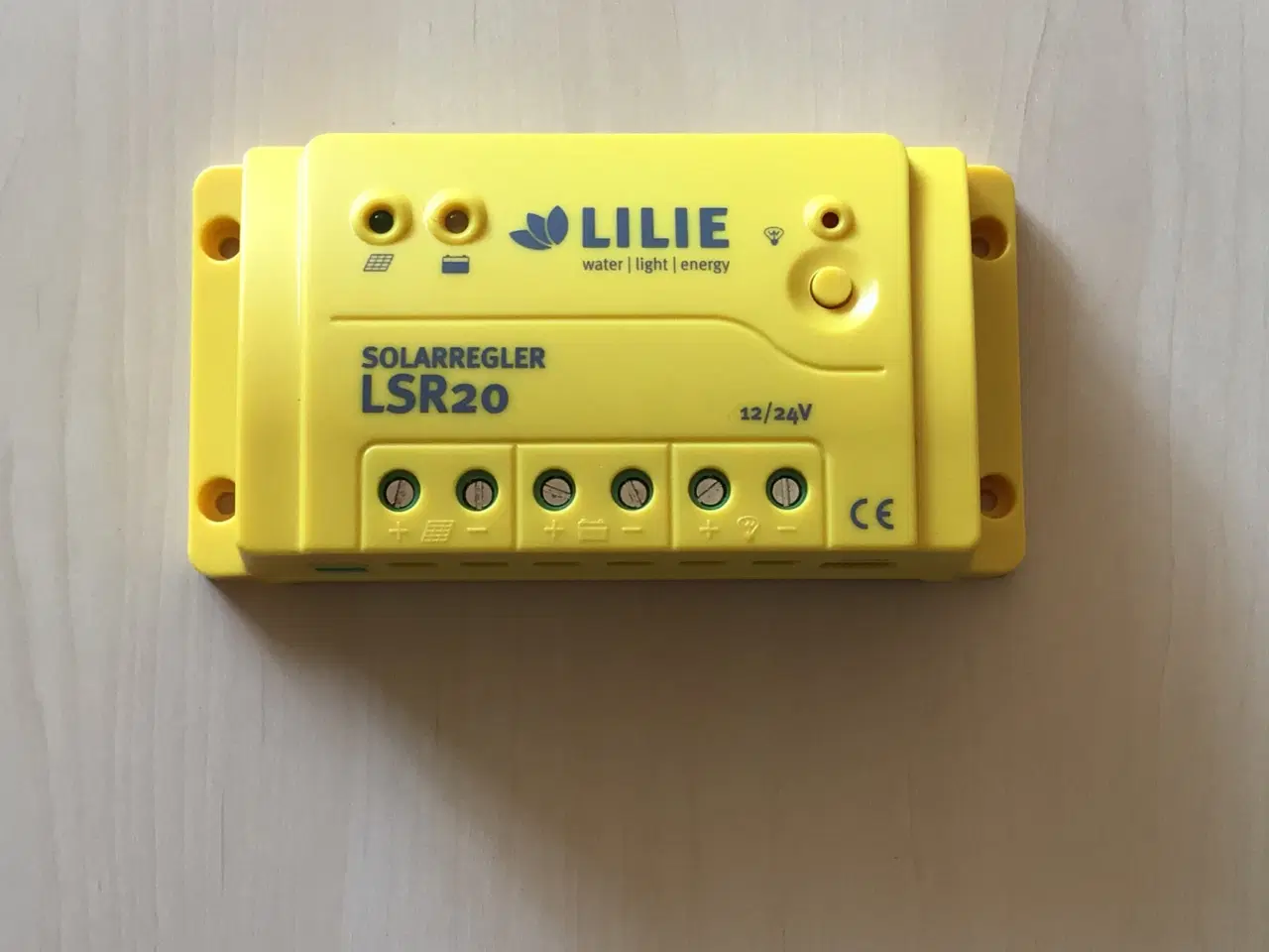 Billede 1 - Lilie solcelle regulator 20A