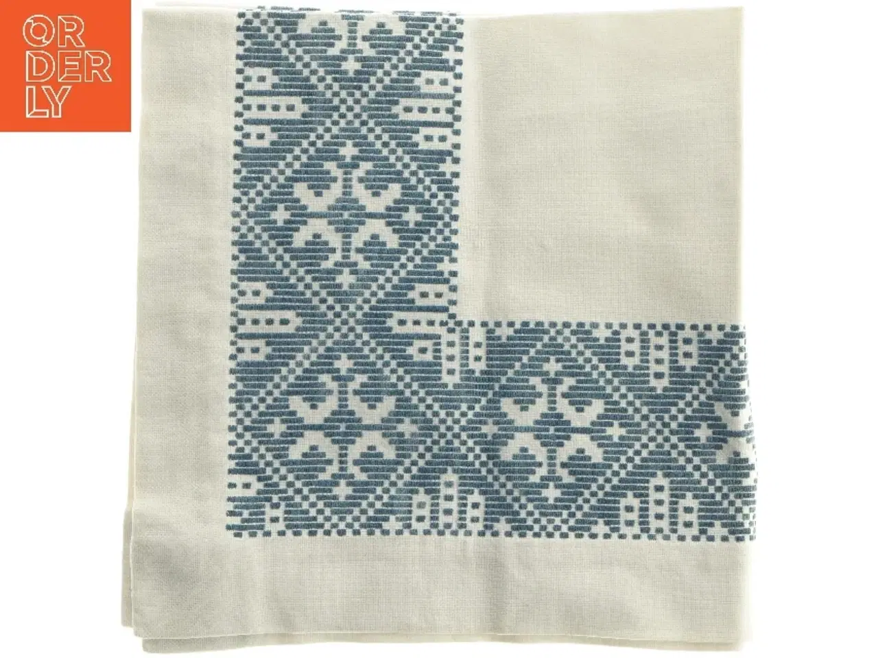 Billede 1 - Borddug med blåt broderet mønster (str. 63x62 cm)