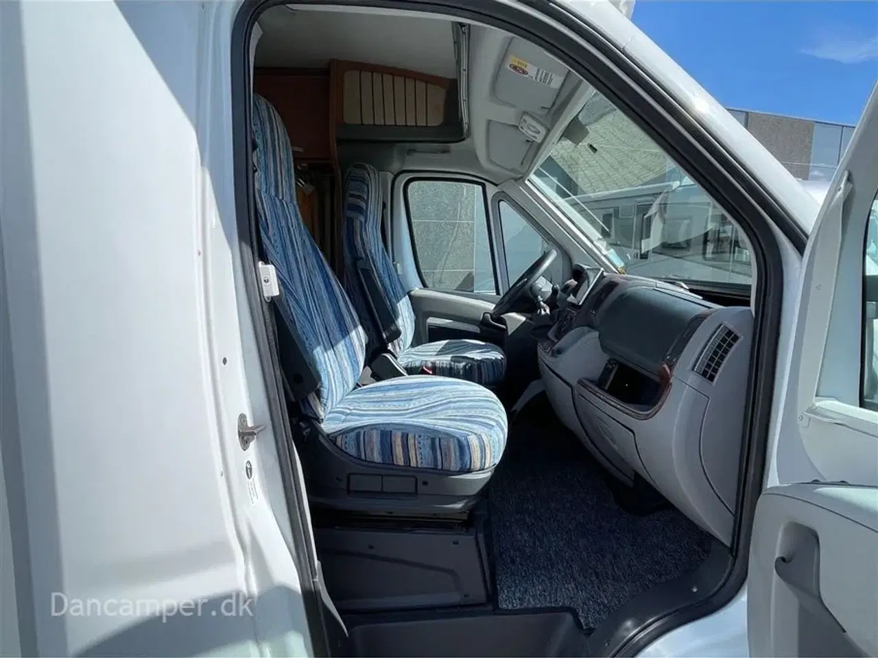 Billede 7 - 2010 - Chausson Flash 08   Sælges Engros kun til CVR.NR. - Solid og rummelig Chausson Flash 08 - en god begynderbil