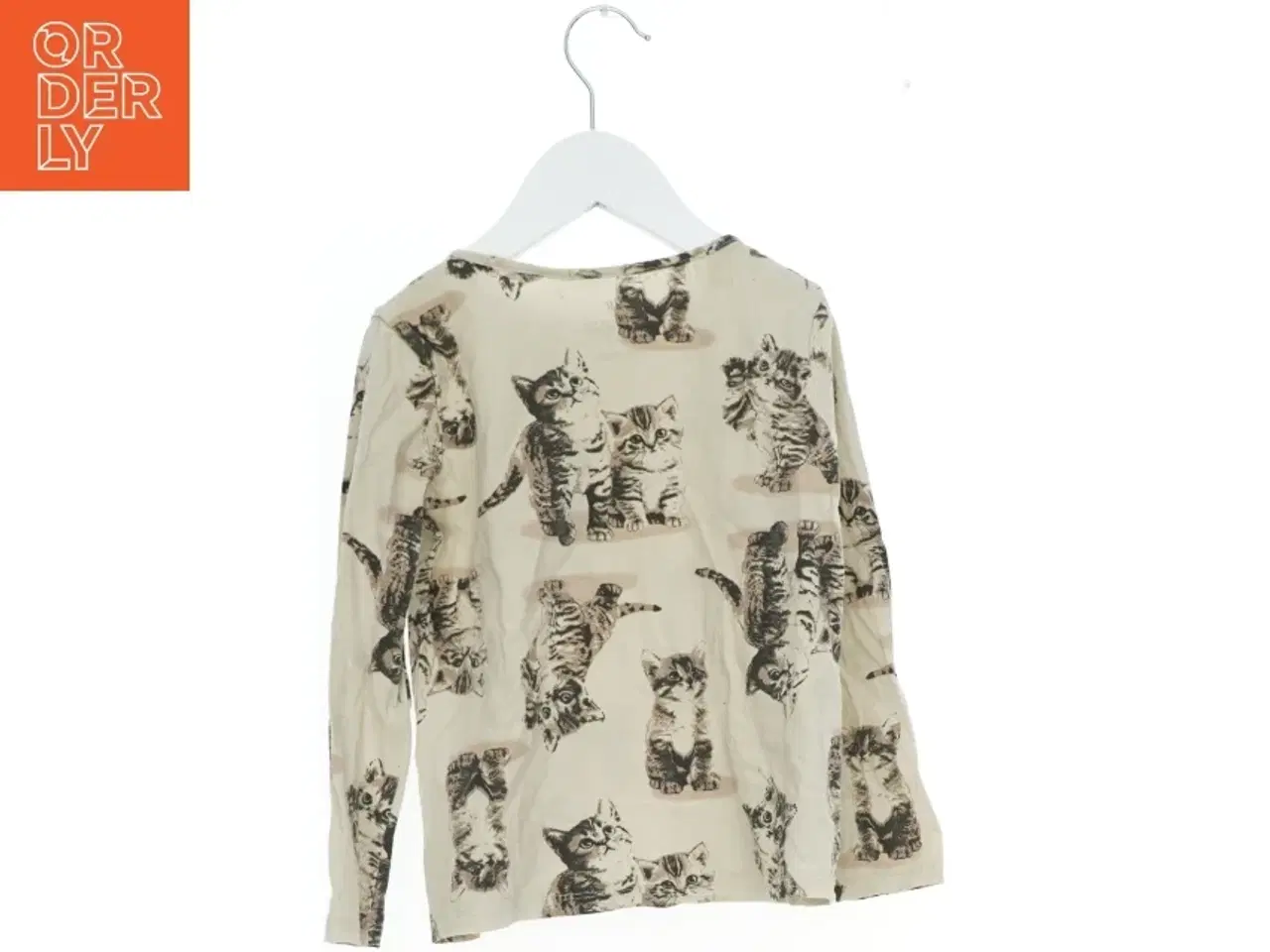 Billede 2 - Langærmet bluse med kattemotiv fra H&M (str. 116)