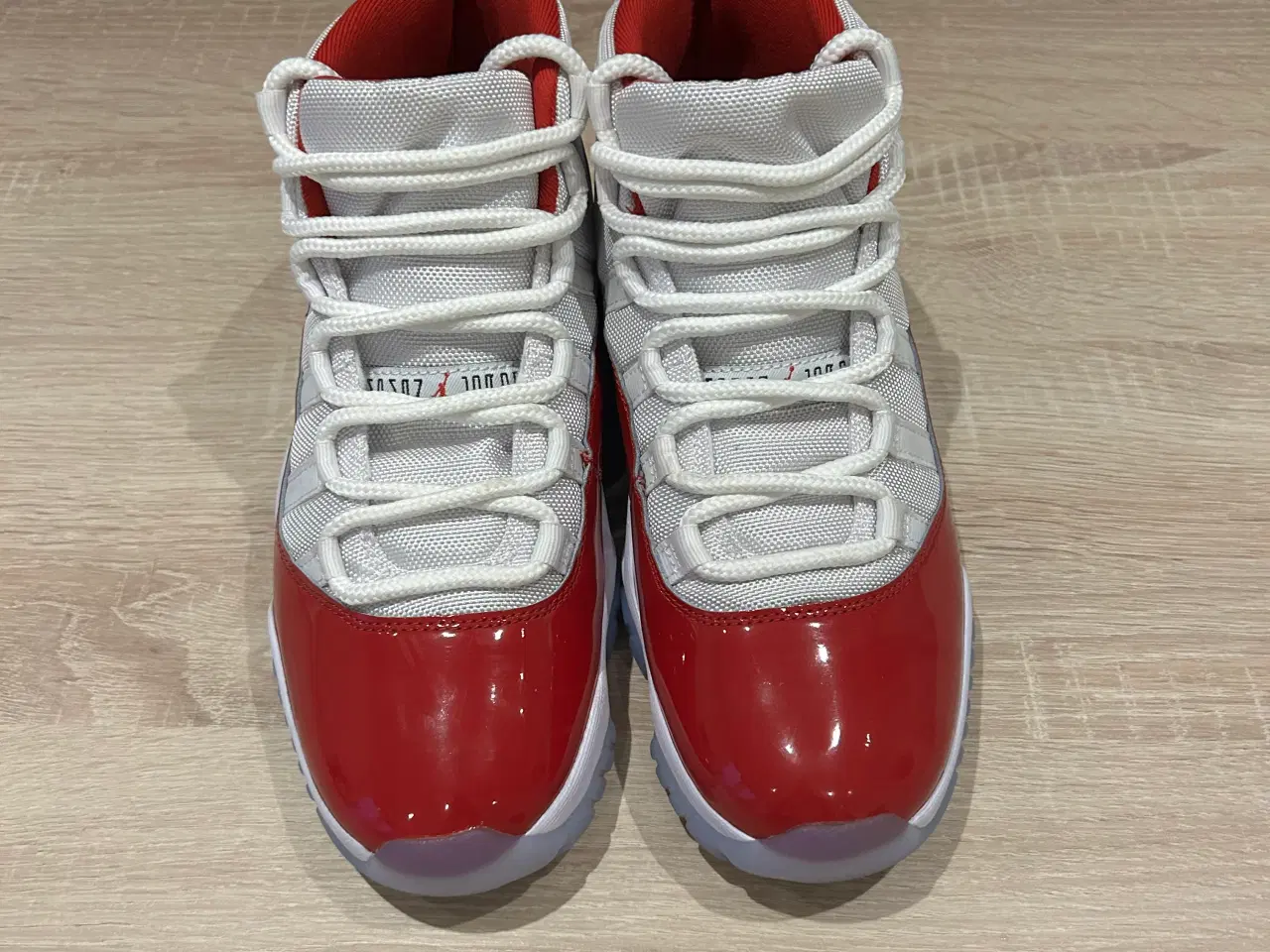 Billede 4 - Nike Air Jordan 11 Retro Cherry 