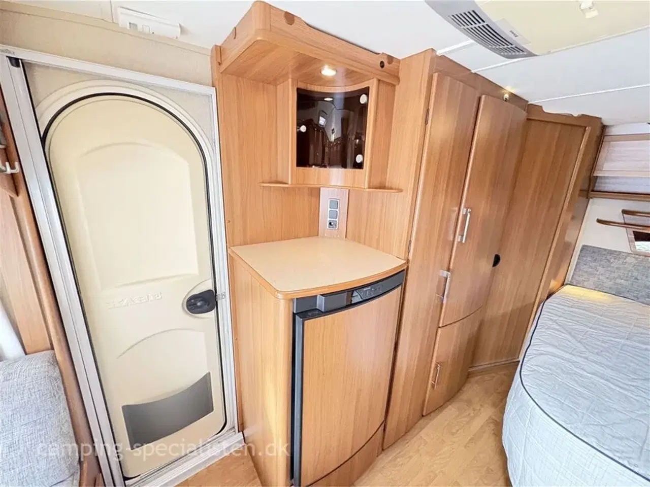 Billede 7 - 2009 - Kabe Briljant XL   Kabe Briljant XL XV2 2009 - Se den nu hos Camping-Specialisten.dk
