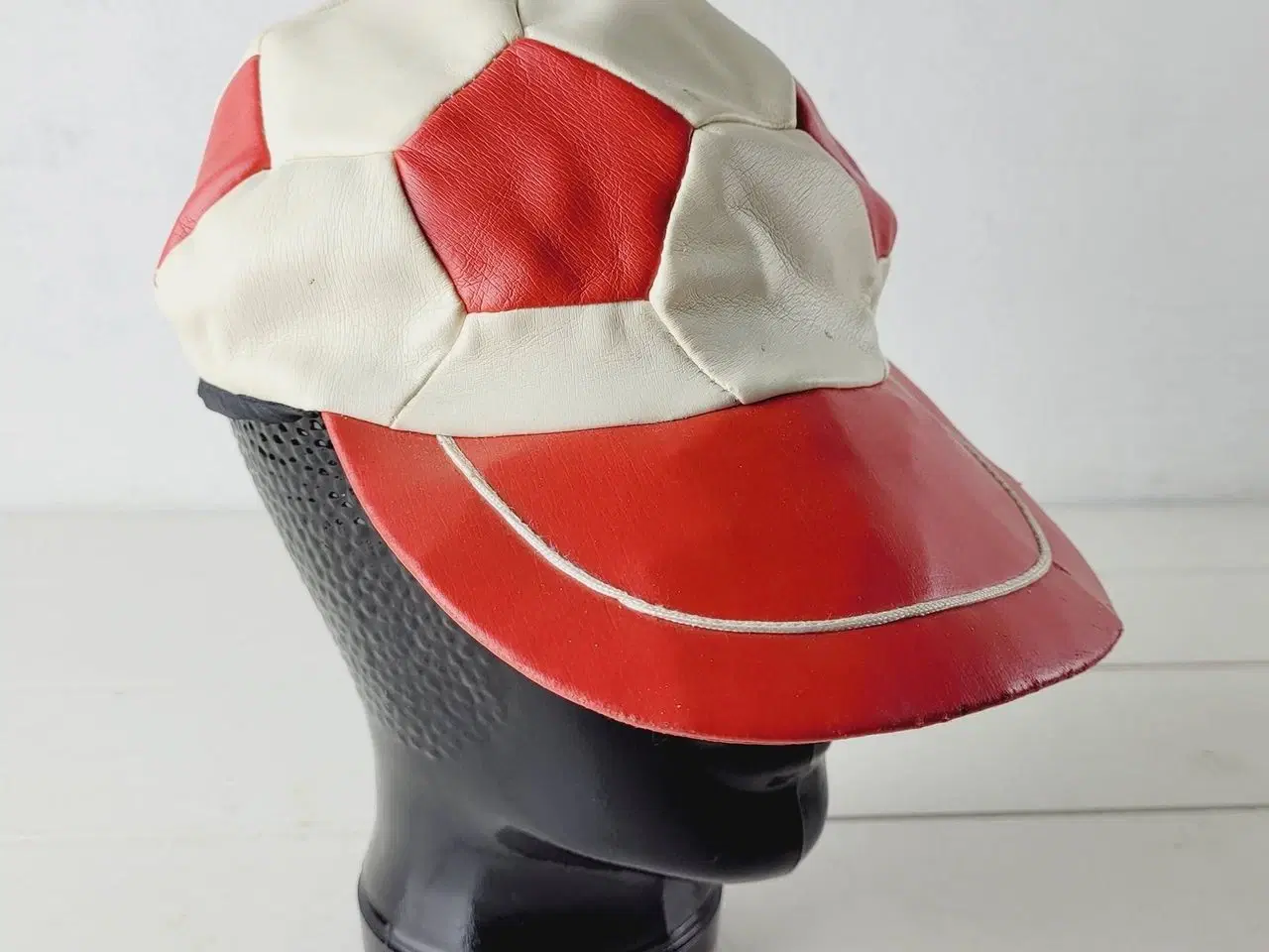 Billede 4 - ⭐️- Nostalgisk retro fodboldkasket – Et must-have 