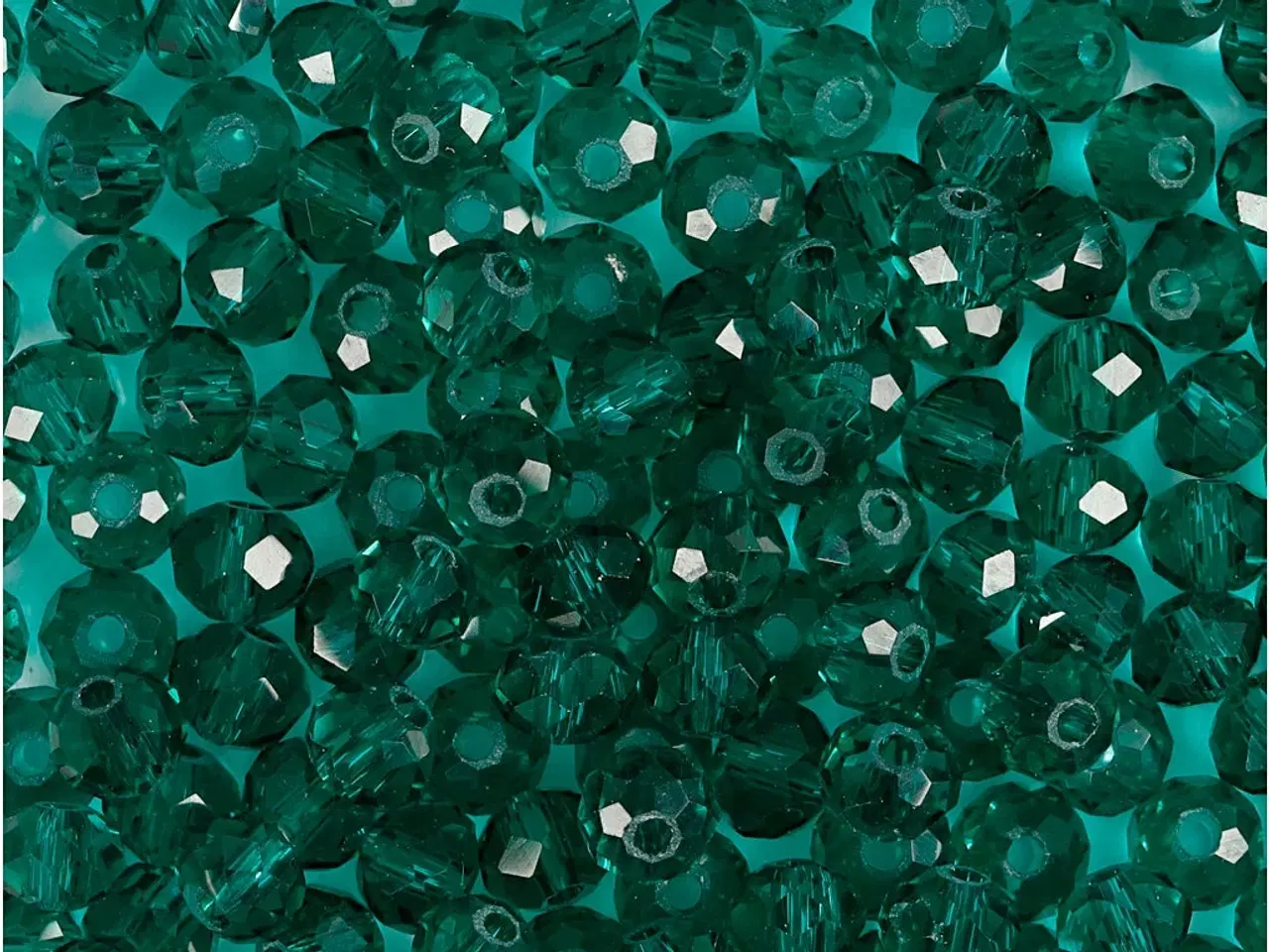 Billede 1 - Facetperler, str. 3x4 mm, hulstr. 0,8 mm, smaragdgrøn, 100stk./ 1 pk.