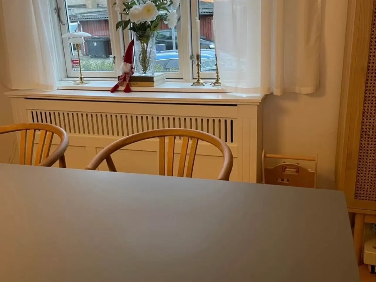 Billede 3 - HAY spisebord med grå linoleumsplade