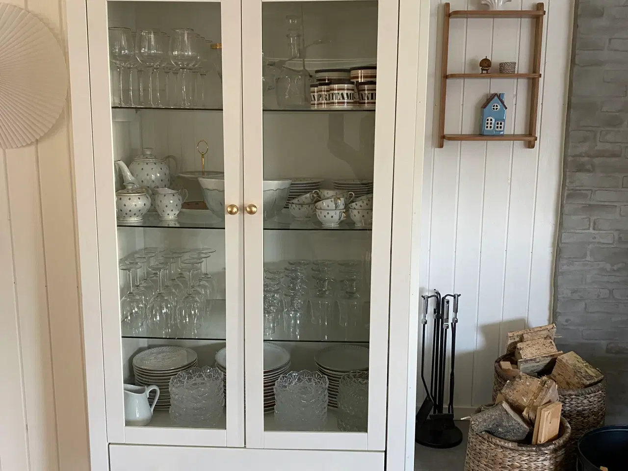 Billede 1 - Vetrineskab / skab