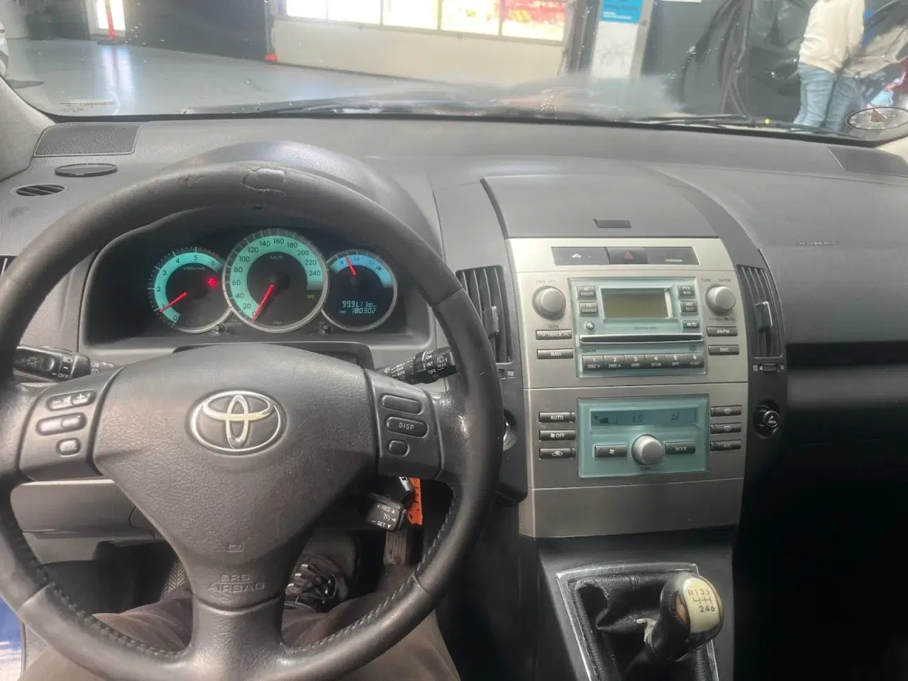 Billede 2 - Toyota Corolla Sportsvan 2,2 D-4D 136 Sol