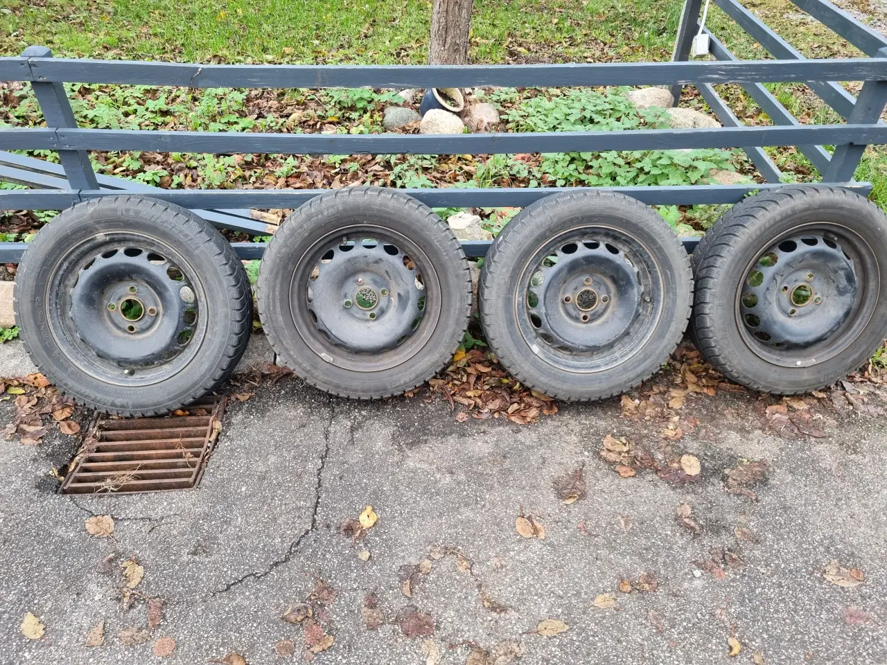 Billede 1 - Vinterdæk på stålfælge til C1, Aygo og Peugeot 107