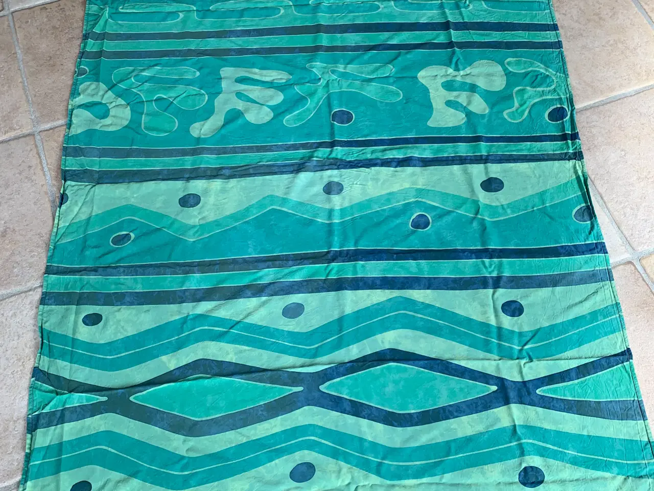 Billede 2 - Løgagers tørklæde i let stof