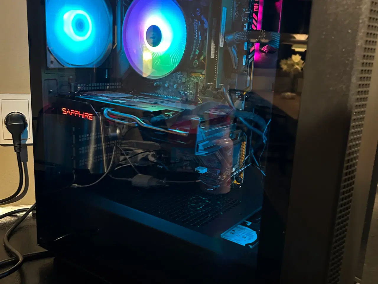 Billede 2 - 🔥 Gamer-PC | i5-9400F (4.1 GHz Turbo) + RX 5600 X