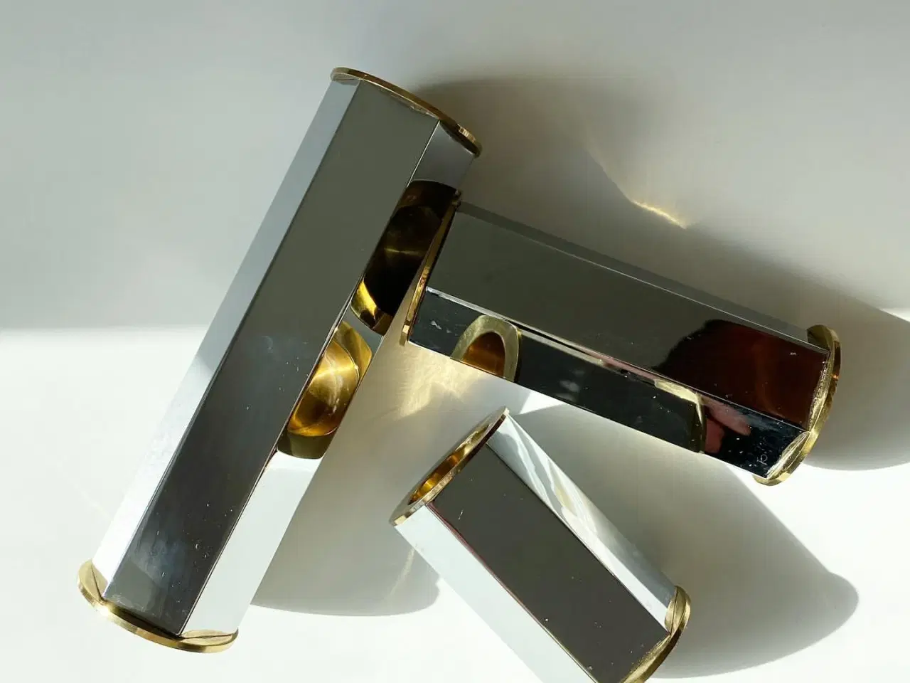 Billede 4 - Fyrfadsstager, kantede, blandede metaller, sæt a 3 stk