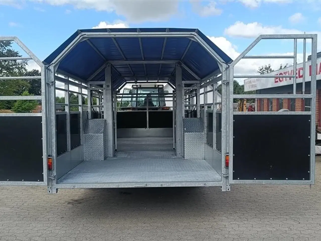 Billede 9 - Jyfa 7 meter, Bred hydraulisk undervogn