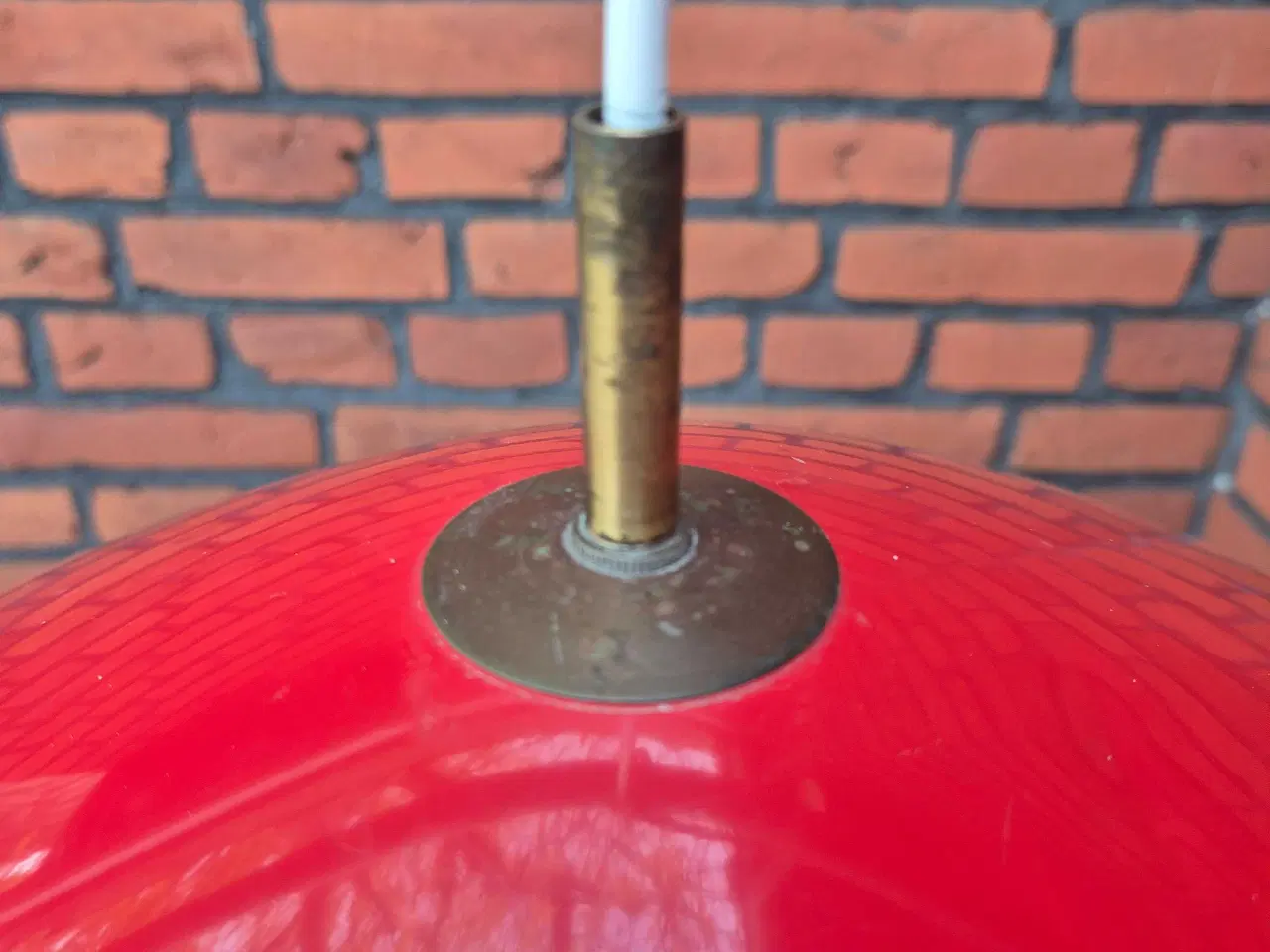 Billede 12 - Rød retrolampe med lækkert design