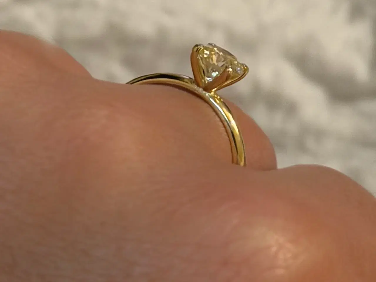 Billede 6 - Smuk 14K guldring med naturlig fancy yellow diaman