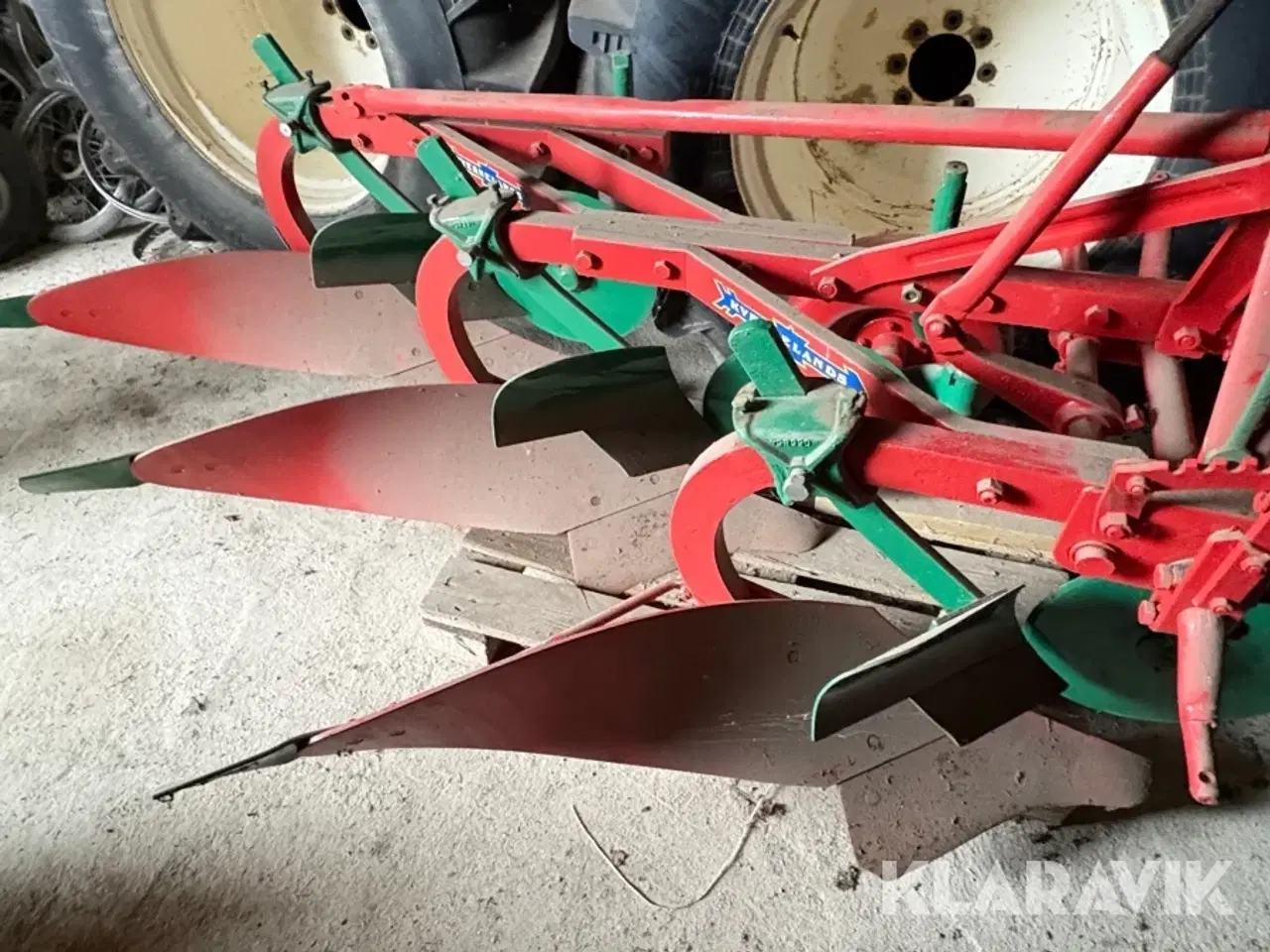 Billede 10 - Veteranplov Kverneland MA 3-furet med rulleskær og forplov