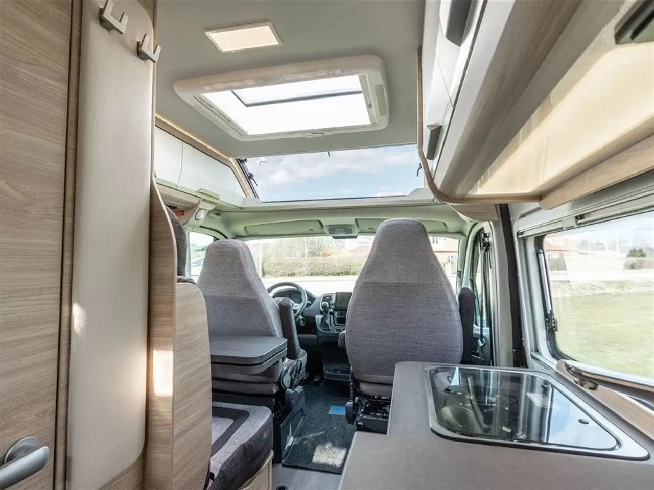 Billede 5 - 2023 - Knaus BoxStar 540 Road   Kompakt - Dieselvarme og kompressor køleskab mm.